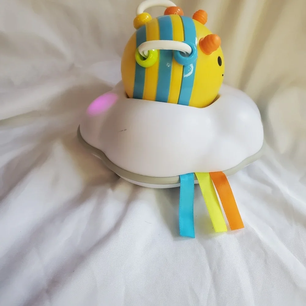 JUST BEE Skip Hop Explore Follow-me Bee 3-Stage Developmental Learning Crawl Toy